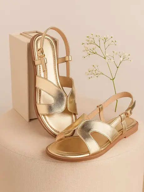 Pack of 500 Woman Party wear Sandals (Multi color and design and Size)
