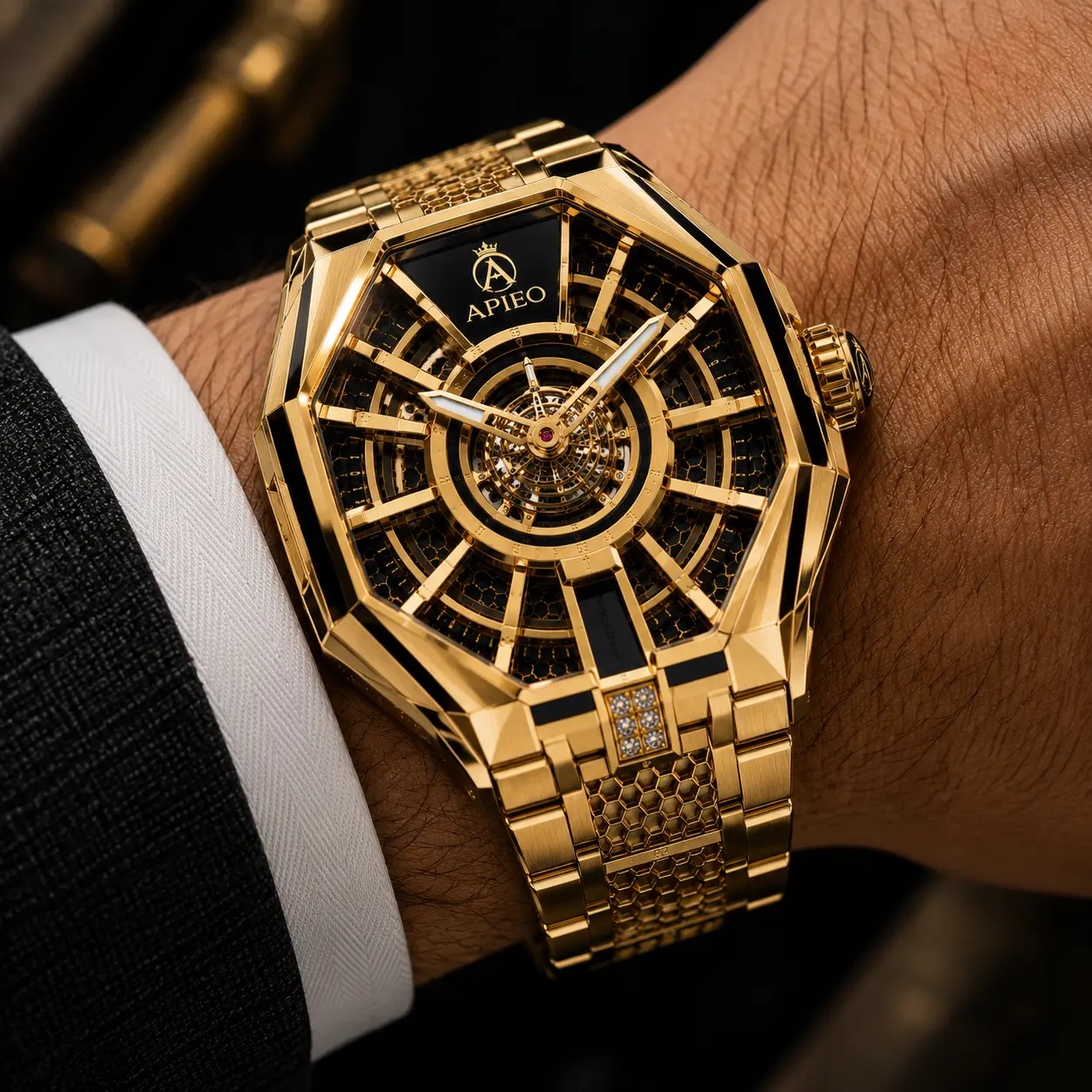 APIEO Gold Luxury Watch