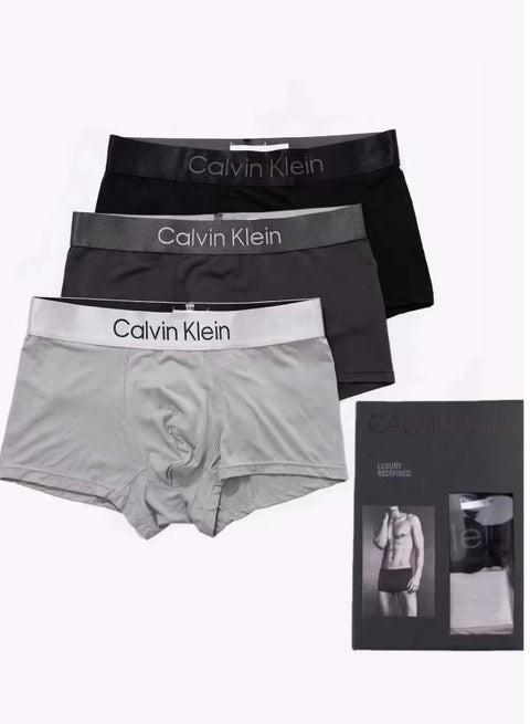 CK Men's Boxer Briefs (3 Gift Box) cotton fits closely